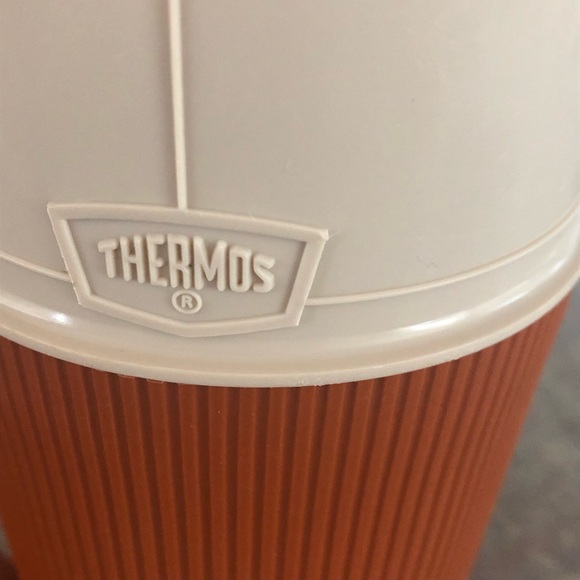 70's Large Thermos - Hot/Cold Liquid - Travel Thermos - Camping - RV - Food - Picture 6 of 12